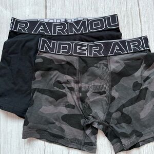New Boy's UNDER ARMOUR Set Of 2 Polyester Blend  Boxer Brief size M